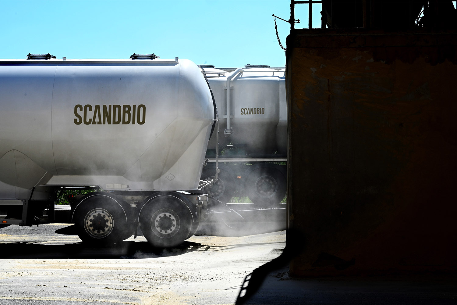 Man i gula skyddskläder